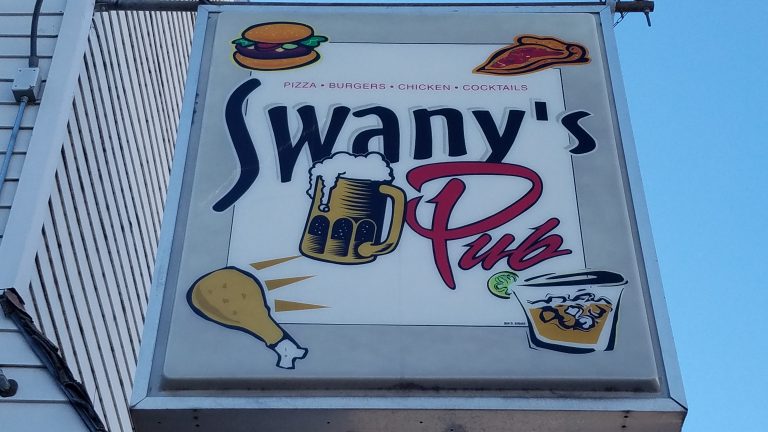 Swany’s Pub